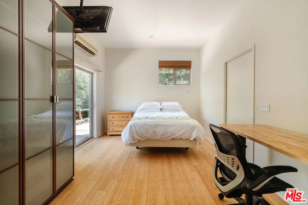 1289 Old Topanga Canyon Road, Topanga, California 90290 home-pic-35